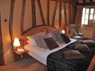 The Greyhound Inn Chalfont St Peter Екстериор снимка