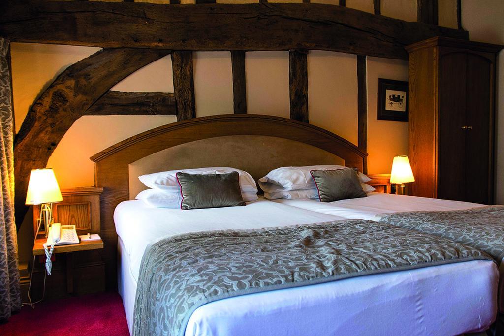 The Greyhound Inn Chalfont St Peter Екстериор снимка