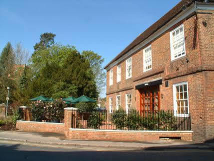The Greyhound Inn Chalfont St Peter Екстериор снимка
